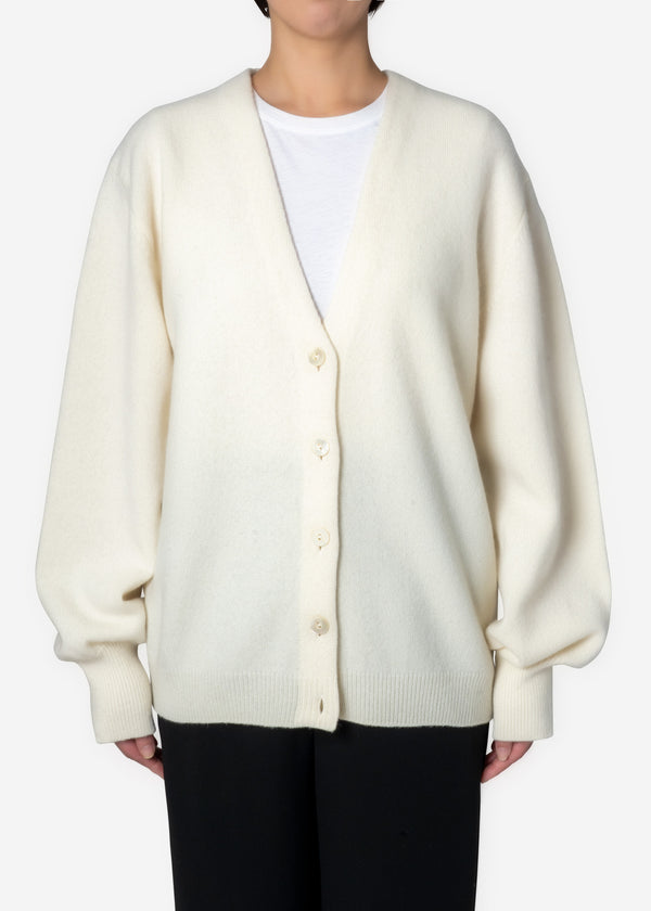 Cashmere Lambs Cardigan in Off White