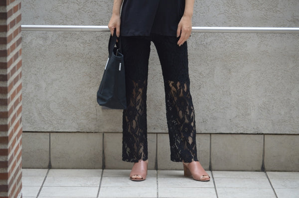 Floral Stretch Lace Pants In Black
