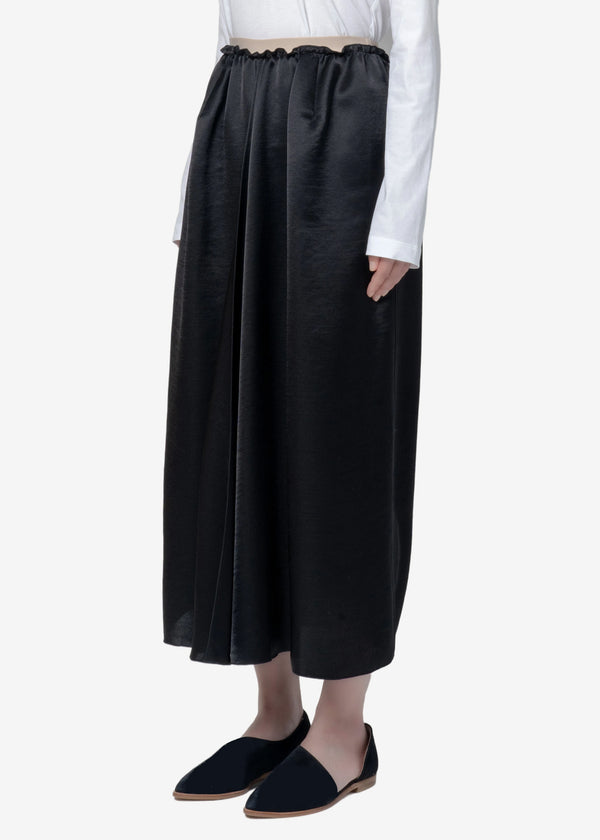 VIYON  Satin Wash Skirt in Black