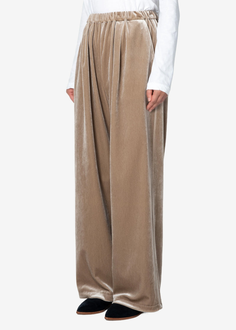 Chantique Velour Pants in Beige