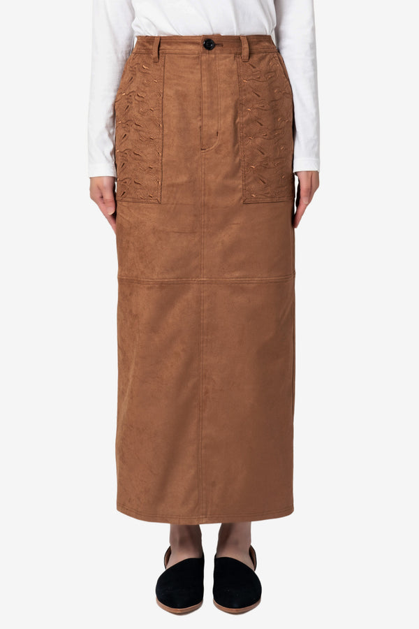 Suede embroidery skirt in Brown