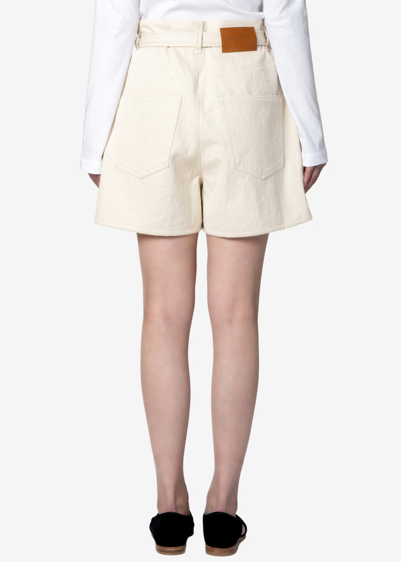 Diorama Op Twill Short Pants in Off White