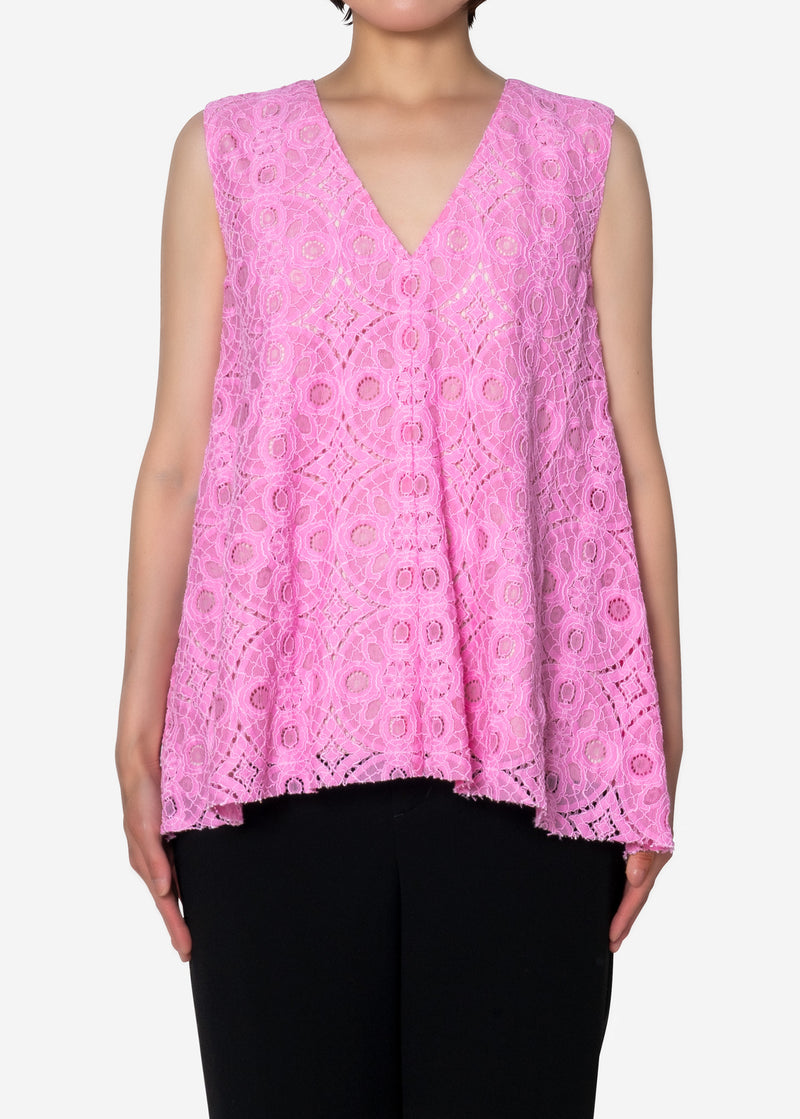 Scallop Lace Sleeveless in Pink