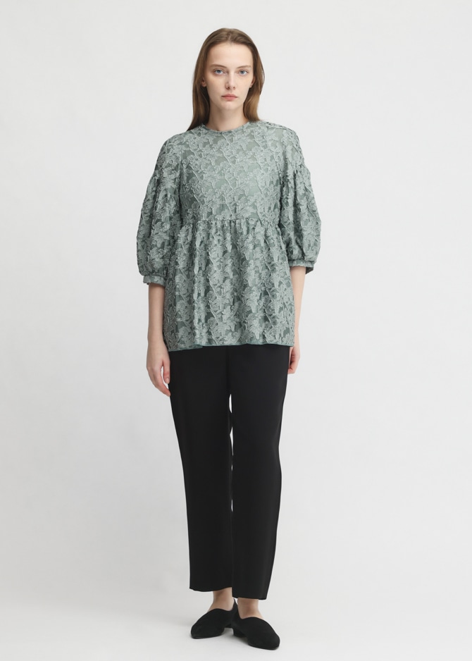 Shiny Flower Jacquard Puff Blouse